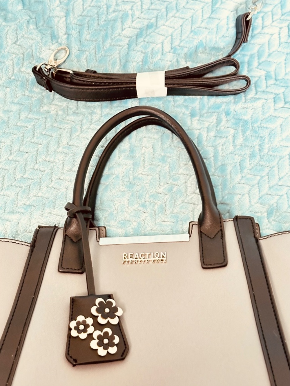 Kenneth Cole Reaction Structured Satchel Tote Gray Black Crossbody Work Handbag - Picture 14 of 14